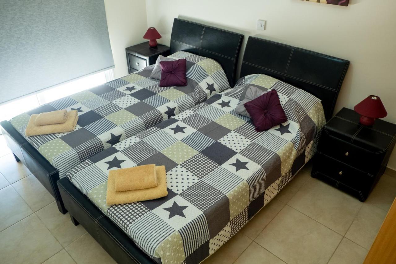 Stylish 2 Bedroom Apartment In Pegia Peyia Exterior foto