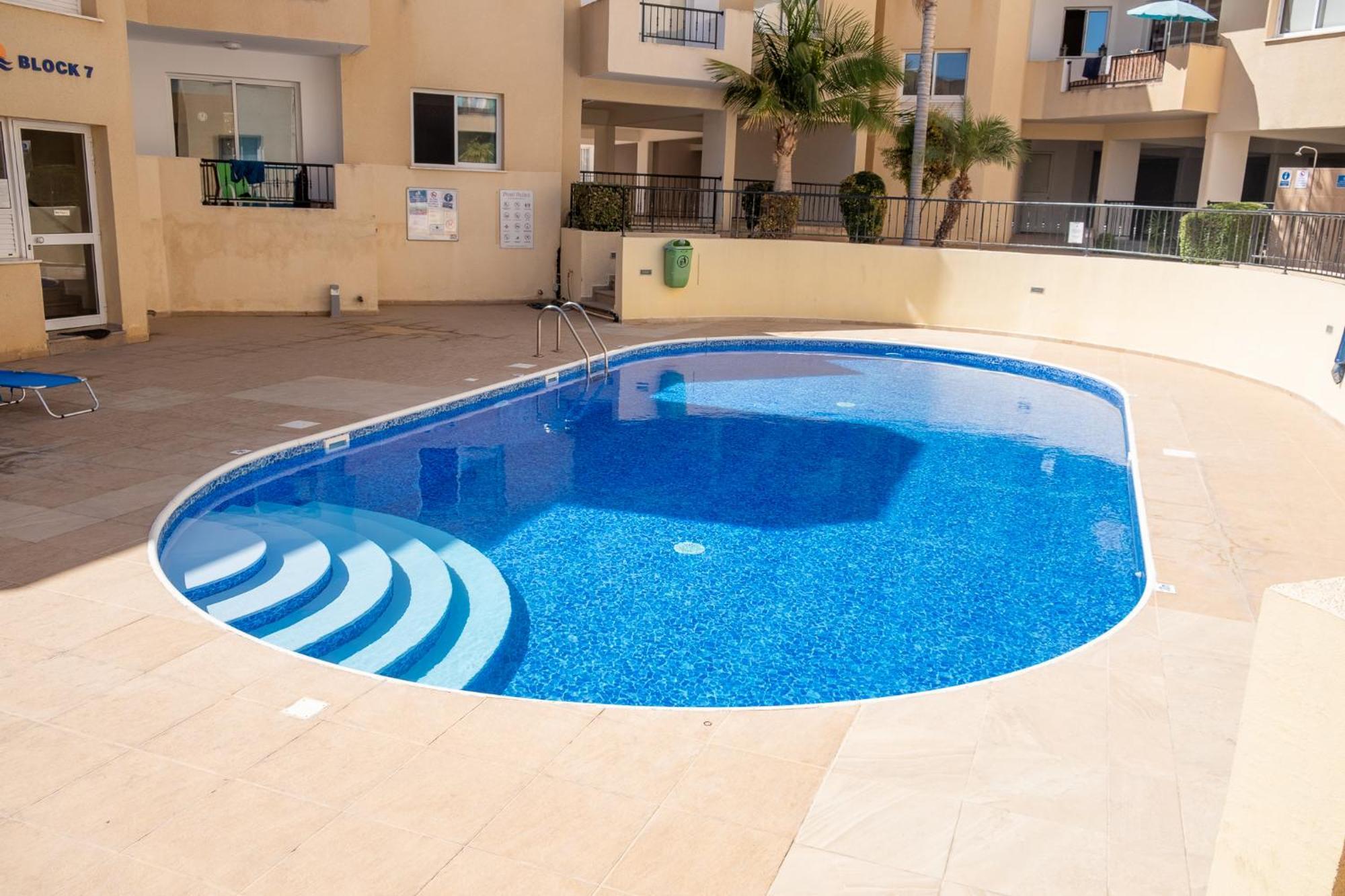 Stylish 2 Bedroom Apartment In Pegia Peyia Exterior foto